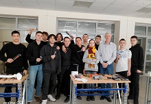 6 февраля - День слесаря в России